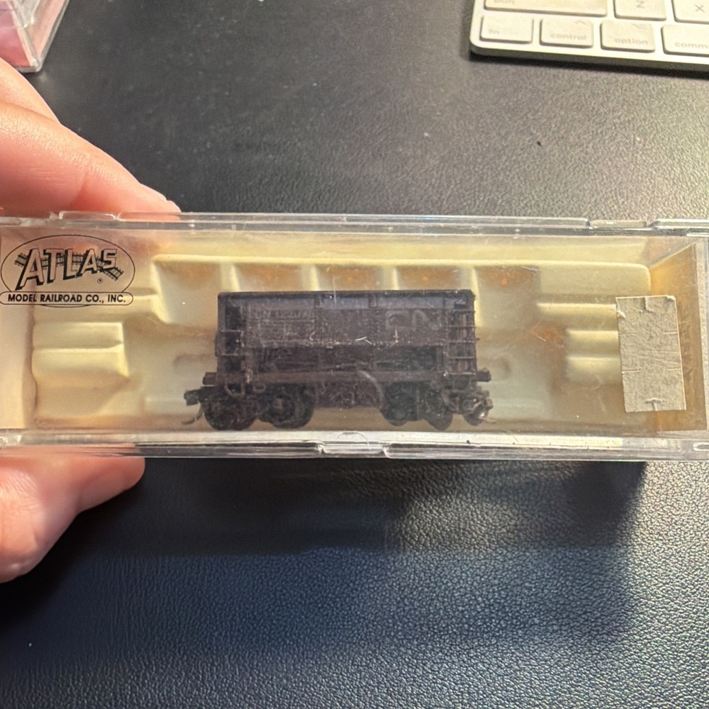 Vintage Lot Of 2 N Scale 3201 70 Ton Ore Car Canadian National !